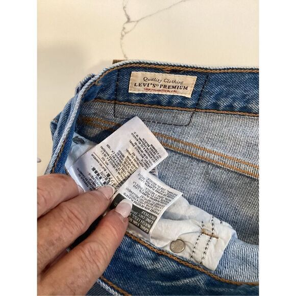 Levi’s Premium Sz 31 Wedgie Jeans Button Fly Raw Hem - Picture 4 of 8